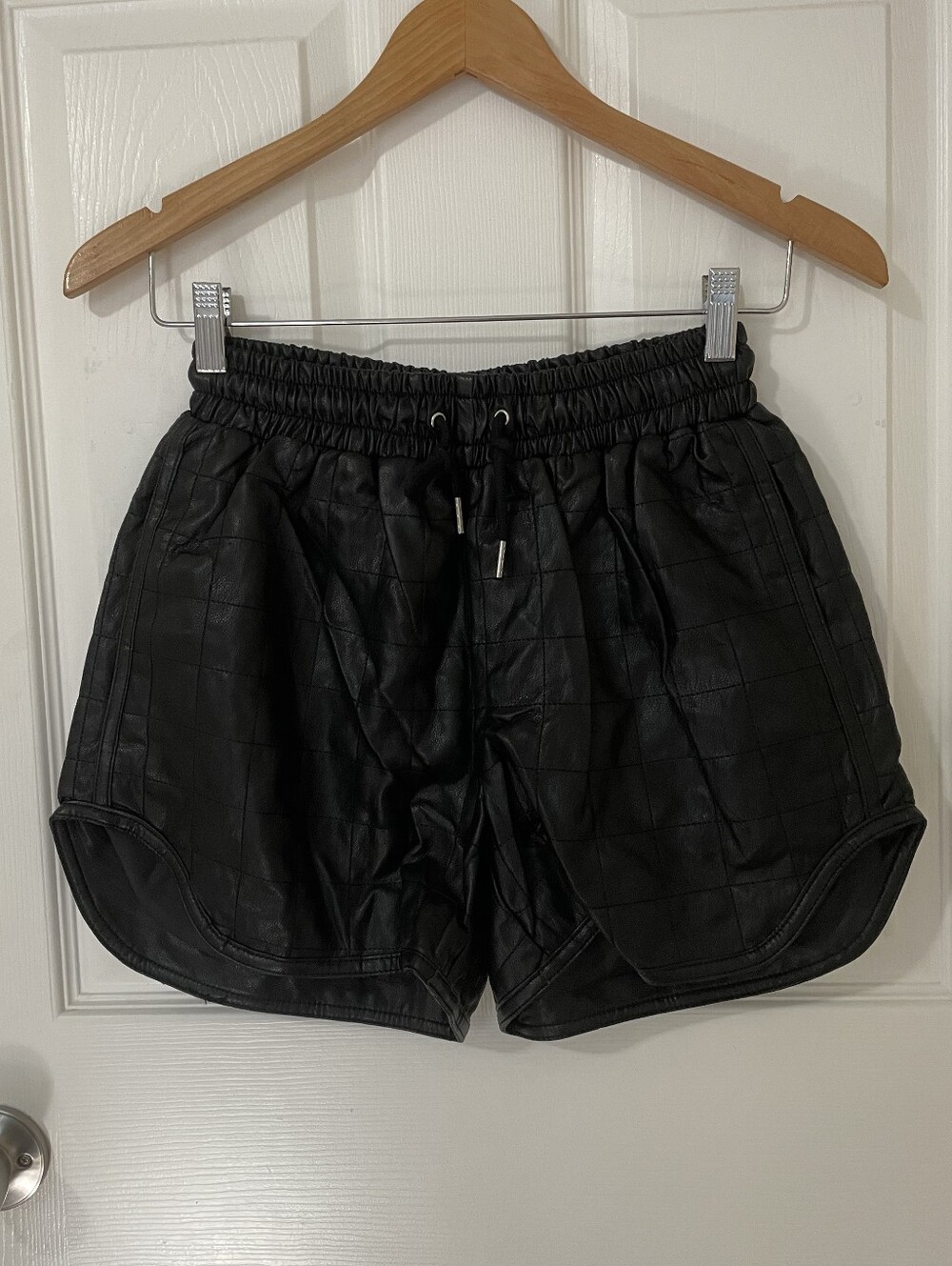 Frankie Shop Quilted Black  Shorts Size M
